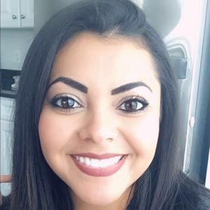 Meet your Posher, Ada